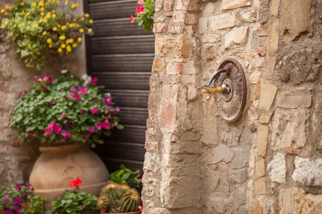 Palazzo Malaspina B&B San Donato in Poggio Exterior photo
